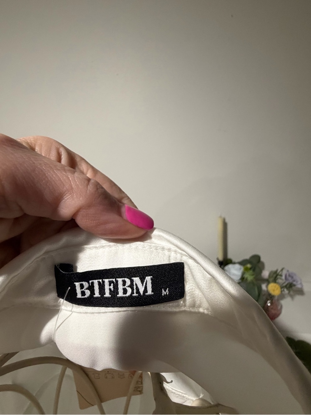 Classic White Button-Front Satin look Blouse with Pointed Collar - Picture 5 of 10